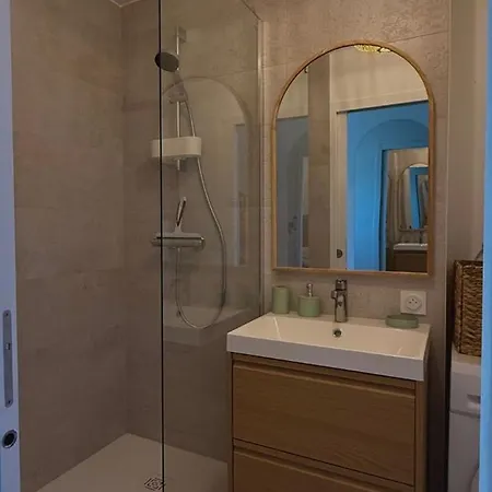 De Standing Vue Port * Ла-Боль-Эскублак